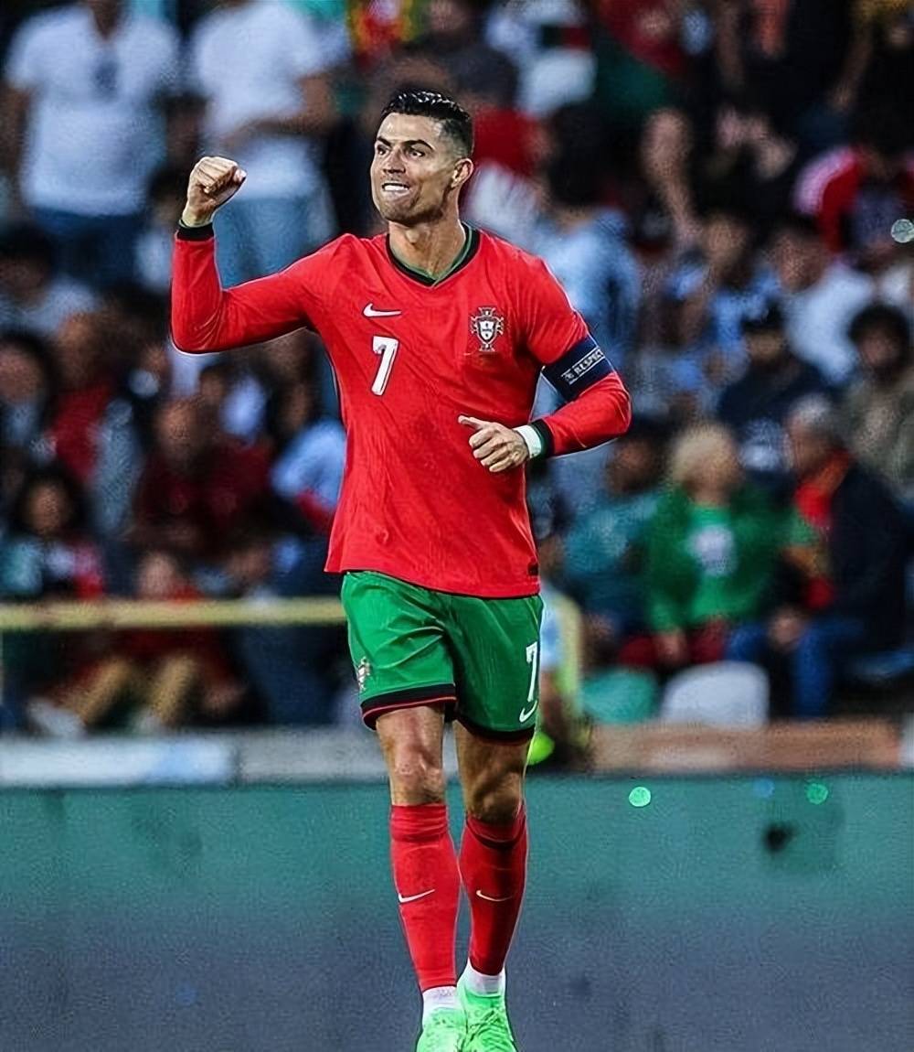 KAIYUN-C罗重返赛场,持续失利首场状态出色,德国队观众沸腾!