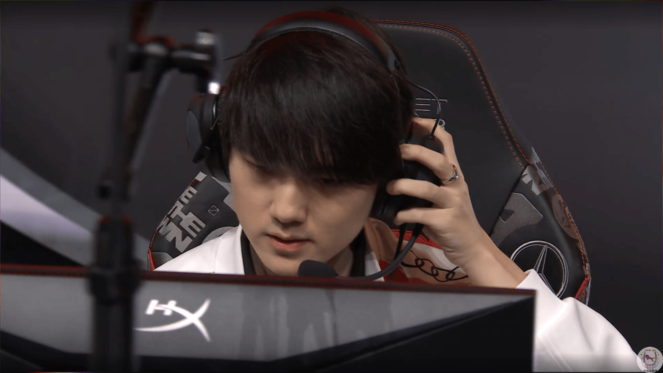 开云-JackeyLove意外战胜TL，战术调整引爆全场！