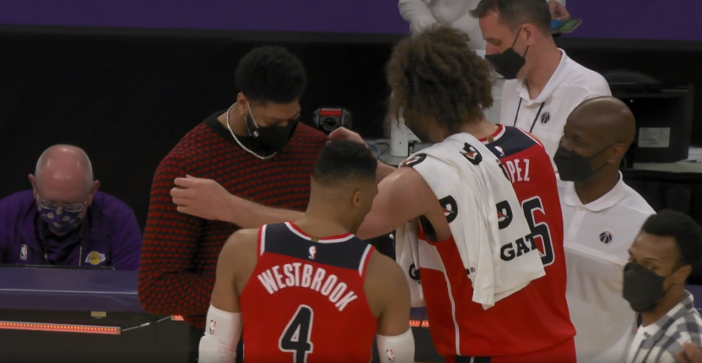 开云-包含浓眉哥爆冷击败尤文图斯，回归赛场引爆全场！的词条